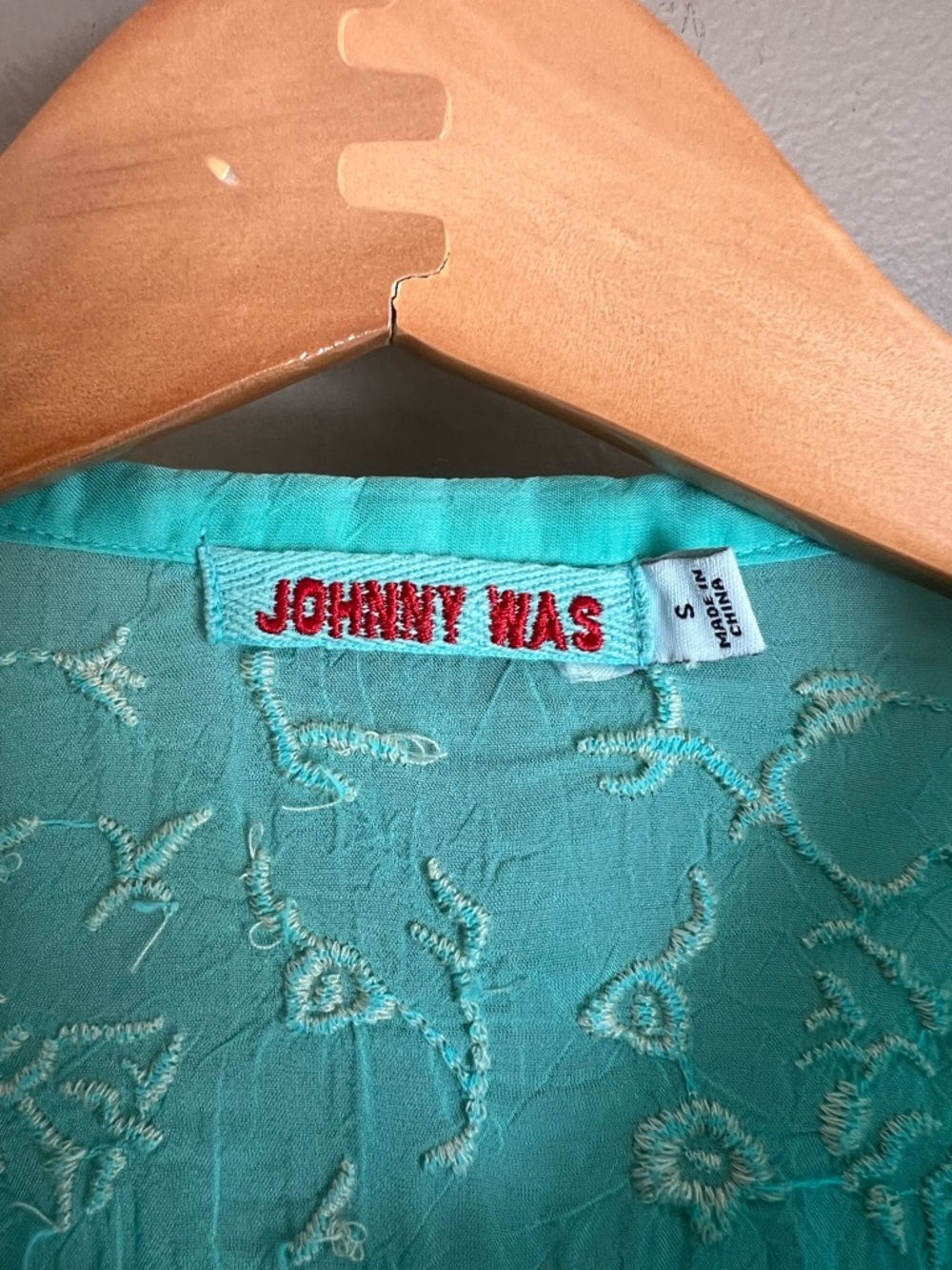 Johnny Was Turquoise Embroidered V-Neck Tunic - Picture 4 of 9